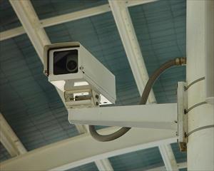 La cámara de seguridad que te despide
