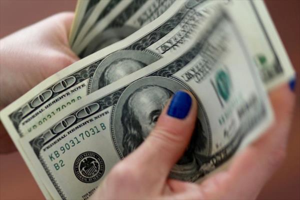 El dólar blue sube a $145 y alcanza un nuevo récord en el inicio de las restricciones El dólar blue sube a $145 y alcanza un nuevo récord en el inicio de las restricciones