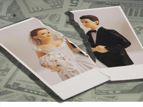 Dos esposas y un marido Dos esposas y un marido