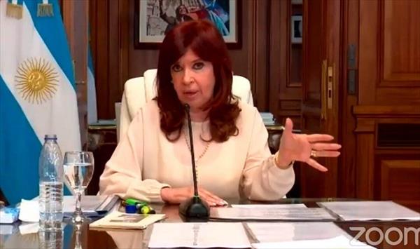 Cristina Kirchner durísima contra la Corte: "Los golpes contra las instituciones, ya no son como antaño" Cristina Kirchner durísima contra la Corte: "Los golpes contra las instituciones, ya no son como antaño"
