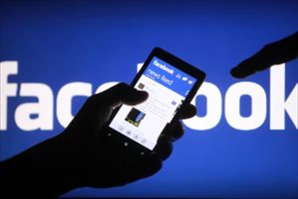 ASEGURAN QUE QUIENES NO USAN FACEBOOK SON MÁS FELICES ASEGURAN QUE QUIENES NO USAN FACEBOOK SON MÁS FELICES