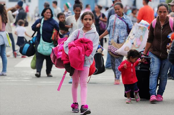 La crisis de Venezuela se profundiza y los más vulnerables se suman al éxodo La crisis de Venezuela se profundiza y los más vulnerables se suman al éxodo