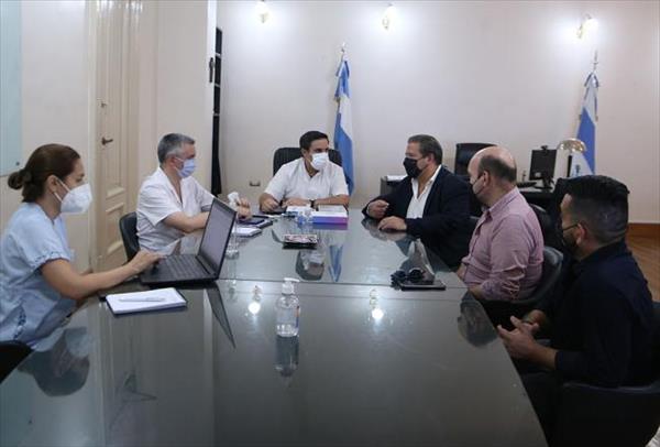 Salud trabaja en la implementación de proyectos de informática Salud trabaja en la implementación de proyectos de informática