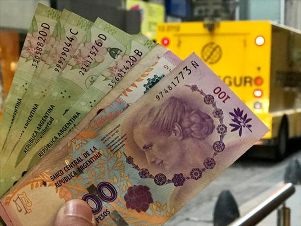 Sin razones para devaluar pero tampoco hay reservas Sin razones para devaluar pero tampoco hay reservas