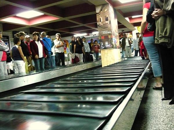 A DESTINO PERO SIN MALETAS A DESTINO PERO SIN MALETAS