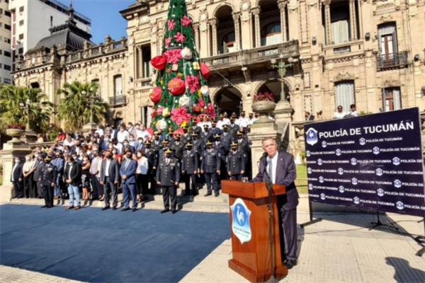 Más de 2300 efectivos de la Policía de Tucumán fueron promovidos Más de 2300 efectivos de la Policía de Tucumán fueron promovidos