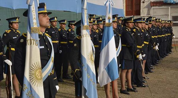 La Escuela de Policía cumplió 77 años La Escuela de Policía cumplió 77 años