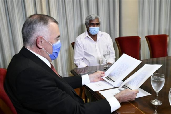 Jaldo recibió al jubilado que le escribió una carta Jaldo recibió al jubilado que le escribió una carta