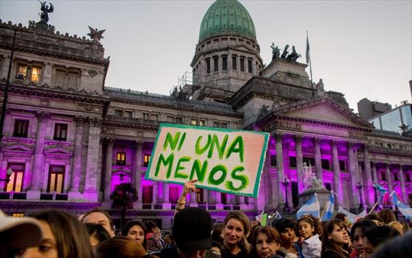 Programa de acompañamiento para víctimas de violencia de género Programa de acompañamiento para víctimas de violencia de género