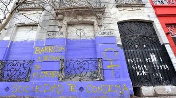 Barreda deberá pagar una deuda a ARBA por la casa donde cometió el cuádruple crimen Barreda deberá pagar una deuda a ARBA por la casa donde cometió el cuádruple crimen