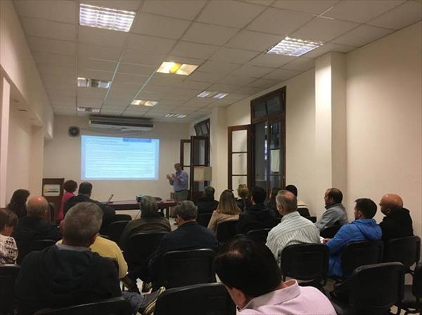 Analizan la aplicación de la Ley de Gestión de Envases Vacíos de Fitosanitarios Analizan la aplicación de la Ley de Gestión de Envases Vacíos de Fitosanitarios