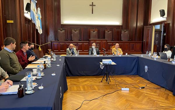 Nueva reunión entre la Corte y los Ministerios para el abordaje de la implementación del Nuevo Código Procesal Penal Nueva reunión entre la Corte y los Ministerios para el abordaje de la implementación del Nuevo Código Procesal Penal