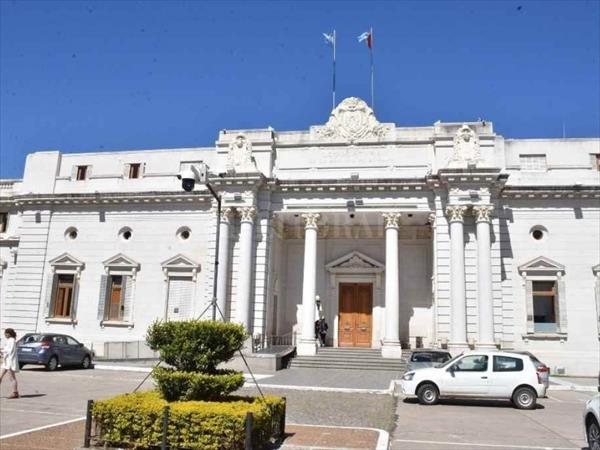 La Legislatura puede controlar a los fiscales La Legislatura puede controlar a los fiscales